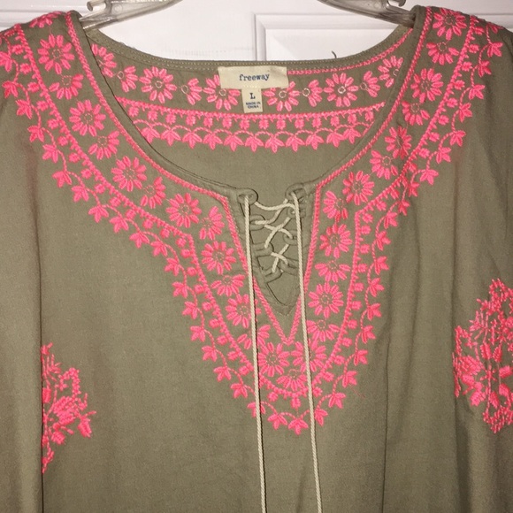 Embroidered with fringe tunic shirt - Picture 2 of 8